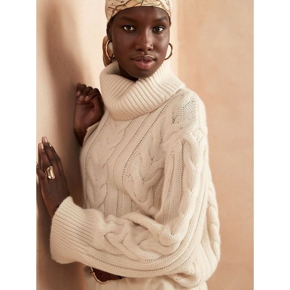 Banana Republic Chunky Cable Knit Turtleneck Sweater - Ivory Cream - Size L - Picture 5 of 5